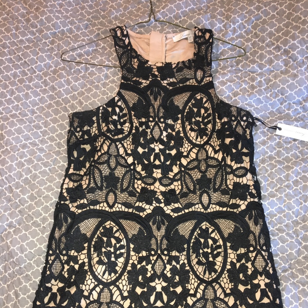 LOVERS AND FRIENDS Caspian Shift Dress